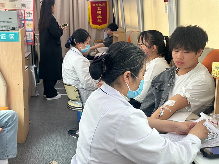 4 拷贝.jpg